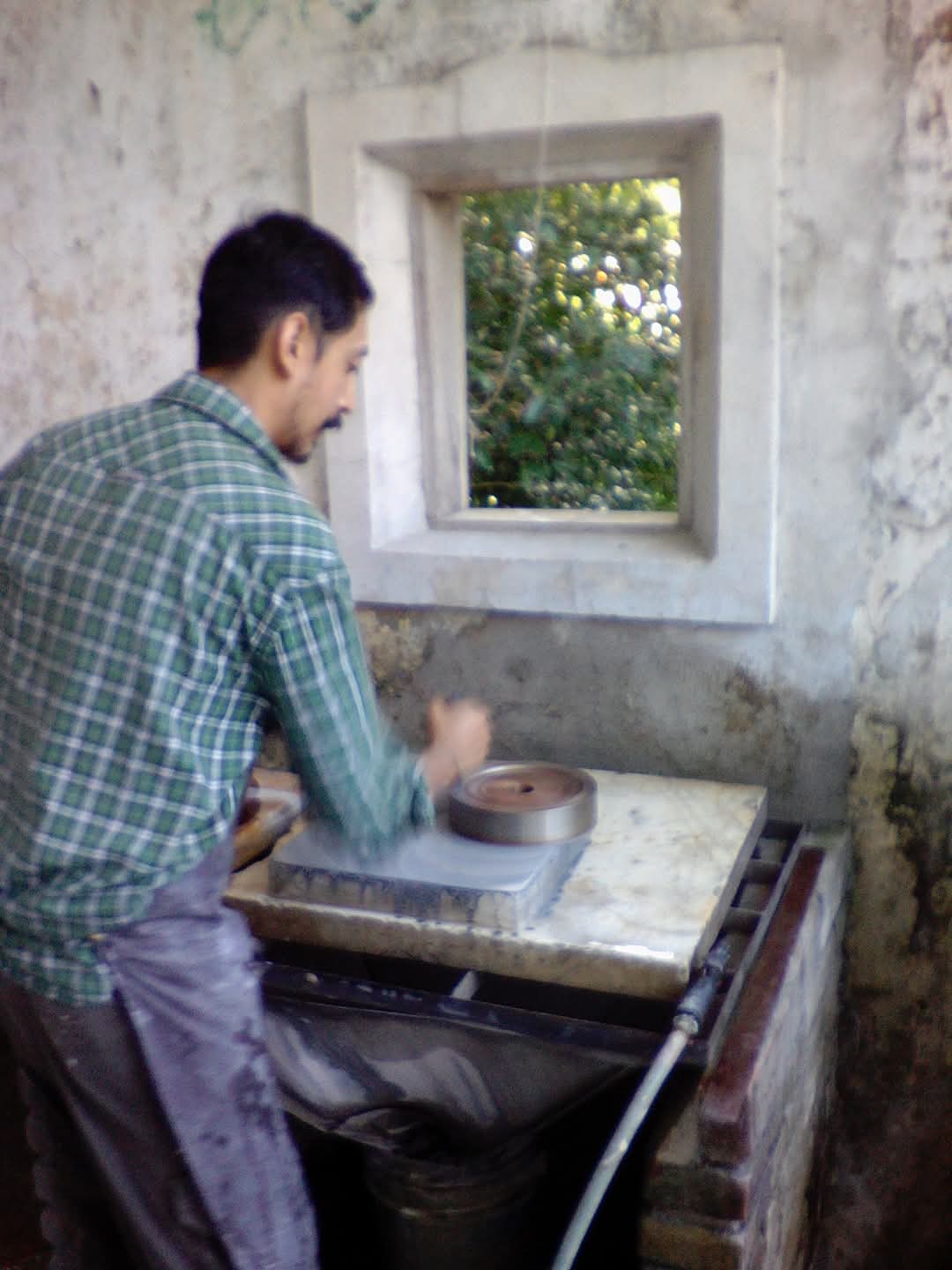 Los tres chuchos, Colonia Roma Sur, Página 20 - 21